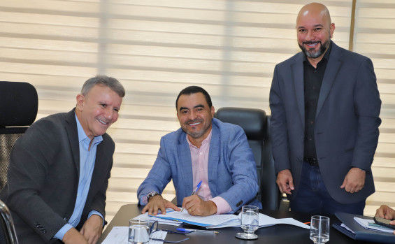 Reunião no Palácio Araguaia marca oficialmente a integração de Palmas ao Profe, consolidando o compromisso do Governo do Tocantins com a melhoria da educação - Antonio Gonçalves/Governo do Tocantins