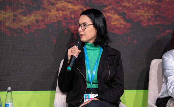 A diretora de Inteligência Ambiental, Clima e Floresta da Semarh, Cristiane Peres, ressalta que os investimentos realizados no estado avançam com a adoção de medidas e o desenvolvimento de tecnologia - Daniela Luquini/Governo do Tocantins