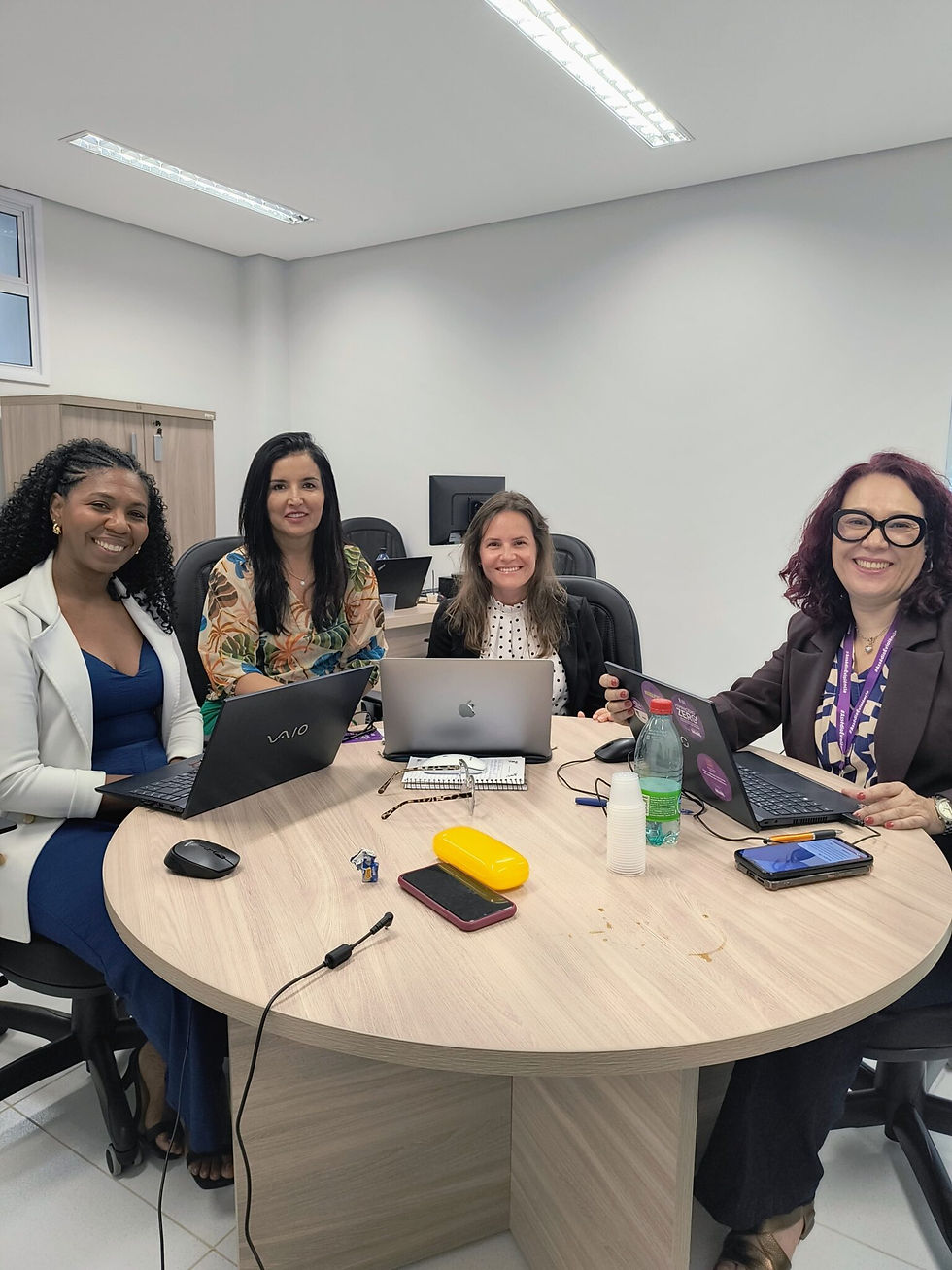 Técnicas do Ministério das Mulheres e Dataprev ministram a capacitação, em Palmas – Foto: Sarah Melisa