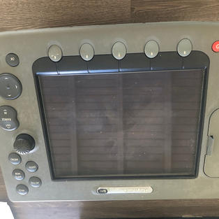 Raymarine E-80 Plotter U$ 150,- Raymarine E-80 Plotter spare parts U$ 50,-