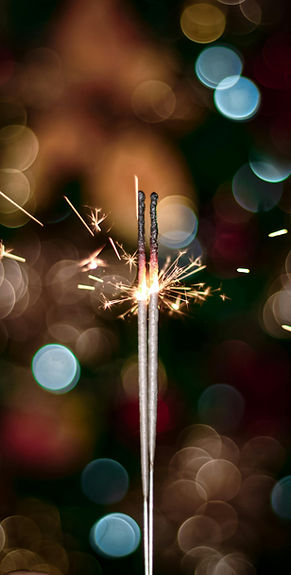 couples sparkler
