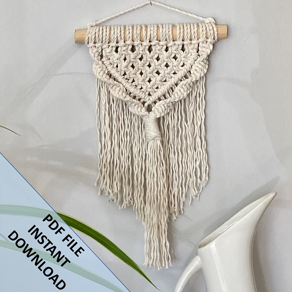 Thumbnail: Small Macrame Wall Hanging Pattern