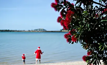 Christmas-at-beach-blog.webp