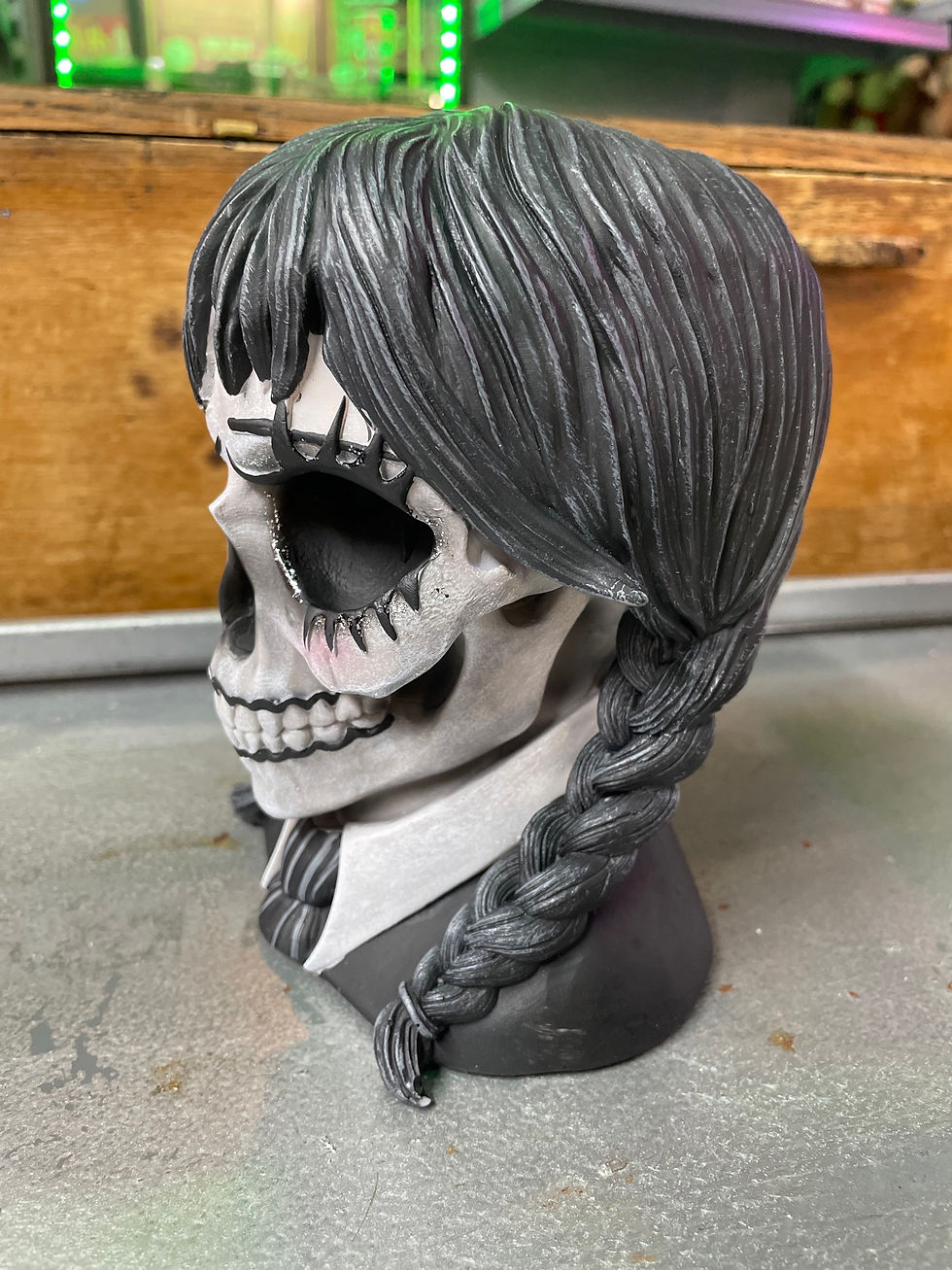 Thumbnail: Drop dead gorgeous skull