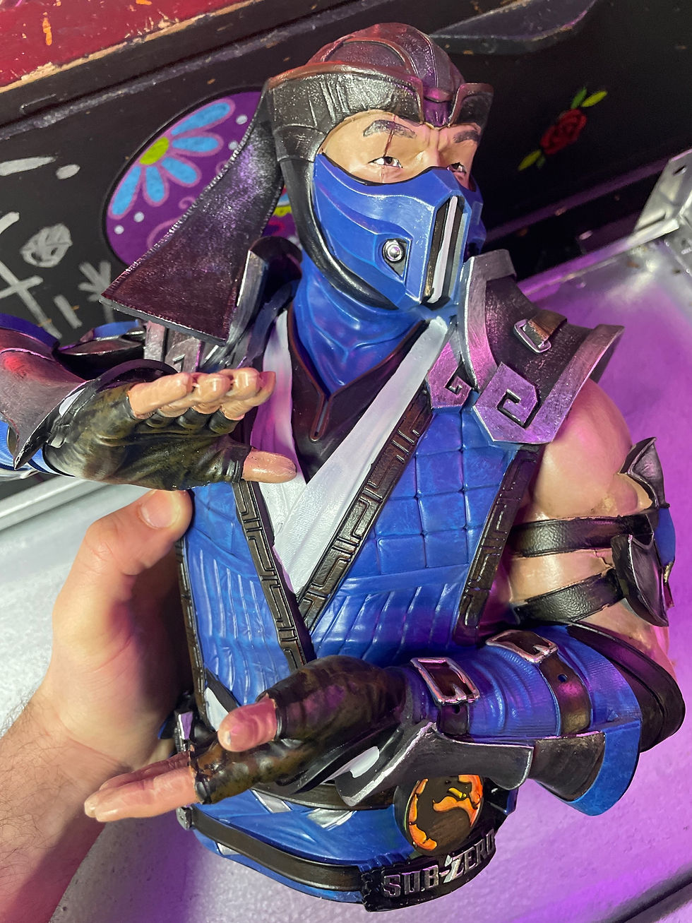 Thumbnail: Mortal kombat sub zero sculpture 