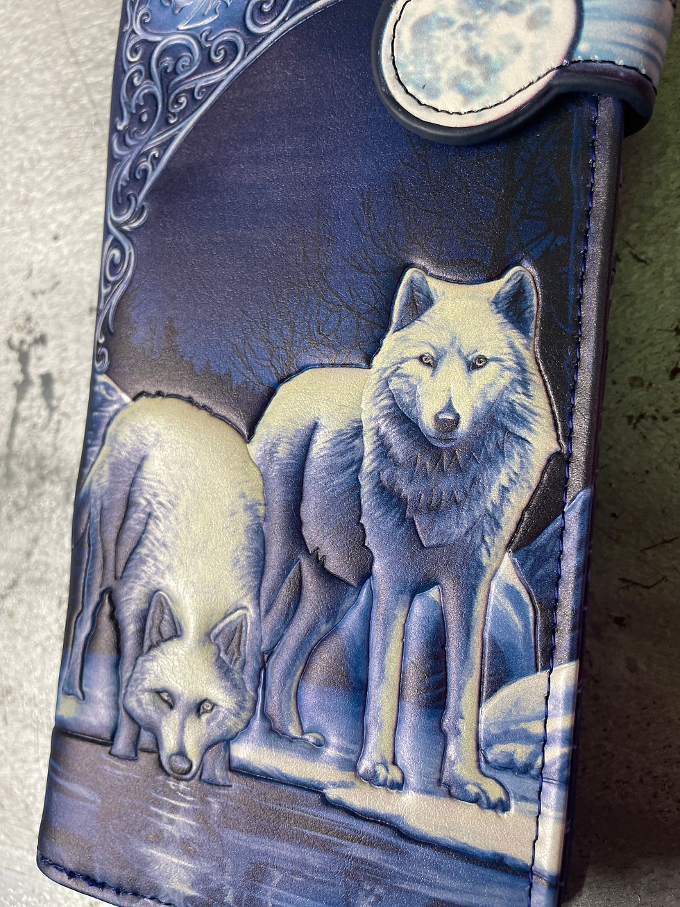 Thumbnail: Wolf embossed purse 