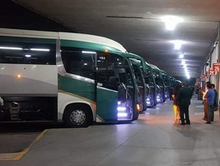 Lanzan servicio de autobús gratuito entre AICM y AIFA