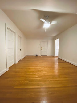 274-2 Living Room