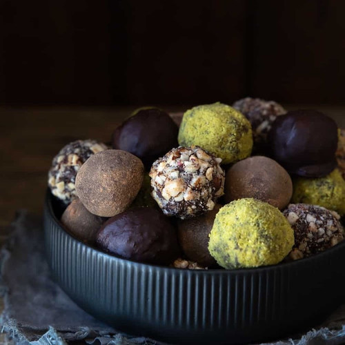Valrhona Chocolates Truffles Pinch of Taste