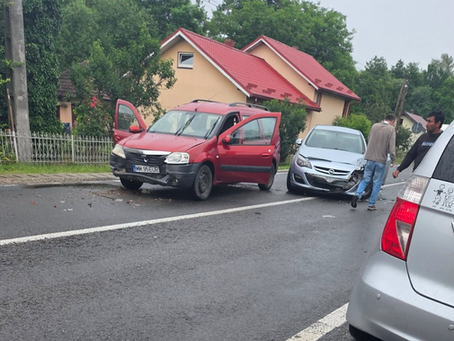 Accident rutier pe DN 1C, în Bușag. Traficul este blocat în zonă