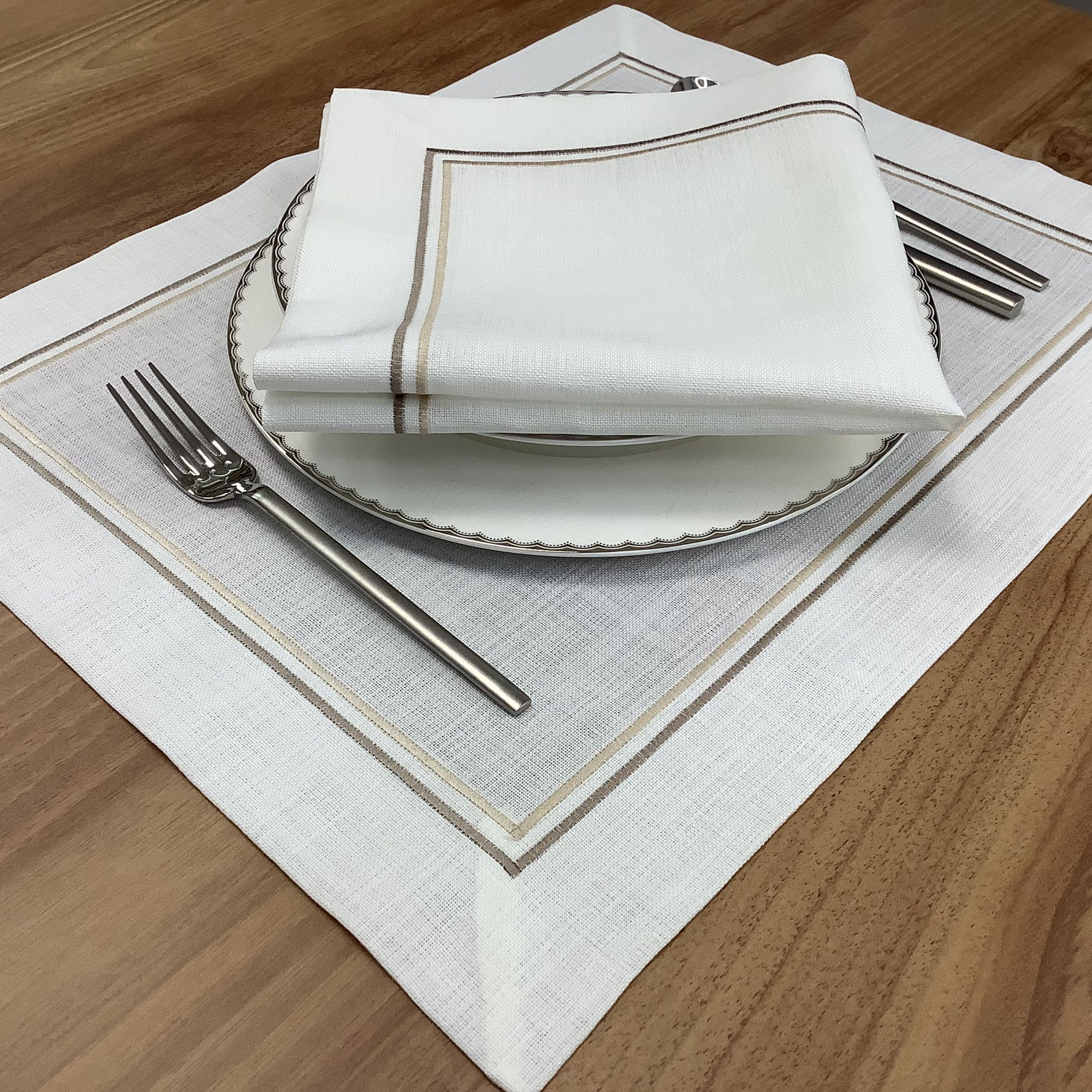 Çift Pikolu Amerikan Servis & Peçete Set - 8 parça