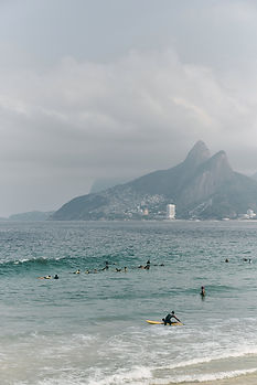 foto-bio-mayara-nogueira-estilista-senior-externa-rio-de-janeiro-lucidez.jpg
