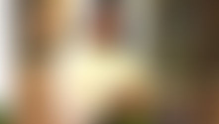 NFDフラワーデザイナー、資格検定3級コース「丸い花束」を受講なさいました、フィオナさんの作品をご紹介いたします。