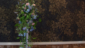 NFDフラワーデザイナー1級資格検定コース、試験出題テーマ①「流れるようなーブーケ」、②「ほぐれた装飾的ー花束」まりさんの作品