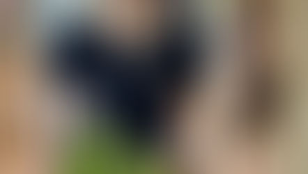 NFDフラワーデザイナー資格検定3級試験で「共同形態」「丸い花束」「モダン−装飾的ブーケ」試験制限時間内に完成できたシイさんの作品をご紹介いたします。