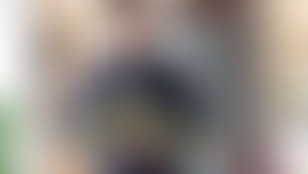 NFD資格試験2級出題テーマ「非対称形のブーケ」のレッスンを受講なさいました、せいいちろうさんの作品をご紹介いたします。