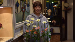 NFDフラワーデザイナー3級資格検定コース、試験テーマ「並行ー装飾的」ゆきさんの作品(2回目レッスン)