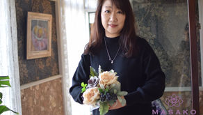 趣味で楽しむフラワーレッスン、アーティフィシャルフラワー初級コースを受講なさいました、ちえさんの作品、「牡丹の花束」をご紹介いたします。