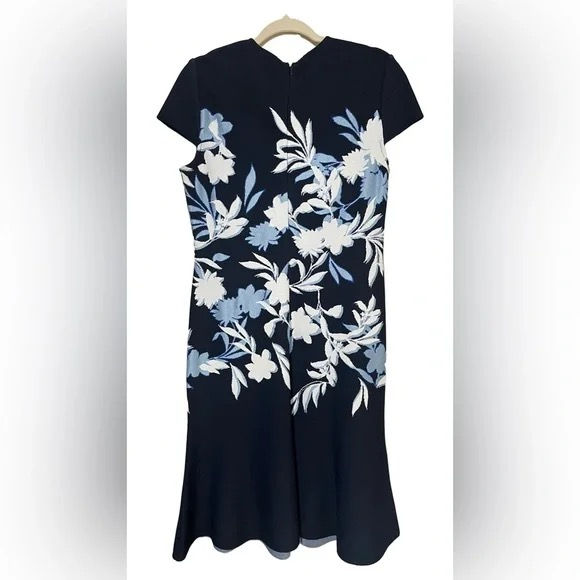 Thumbnail: St John - Shadow Navy Floral Jacquard Knit Dress | Size: 8