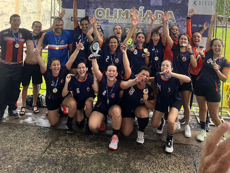 Com gol de empate no último lance, Educa conquista ouro do handebol feminino na Olimpíada UFU 2024