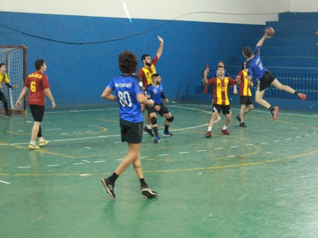 Após paralisação, handebol masculino retorna aos seus dias de glória