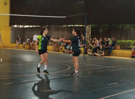 Peteca feminino gera fortes emoções no segundo final de semana da Olimpíada UFU