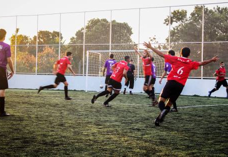 Com o gol mais rápido, Exatas goleia a equipe do H