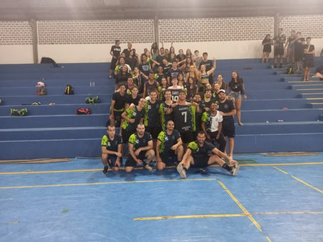 Contas de matemática, show de bola e mais: como foi o handebol masculino no Agita UFU