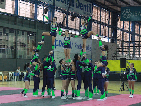 Artes e Engenharia Uberlândia são campeões dos torneios de cheerleading da Olimpíada UFU
