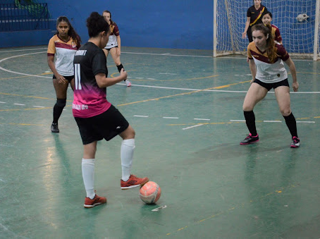 Passado x futuro: o futsal feminino no Agita UFU revela atletas e aposenta veteranas