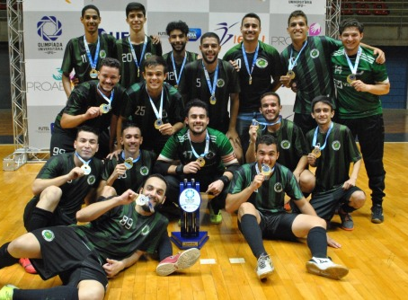 Fisioterapia derrota Engenharia do Pontal e é campeã no futsal masculino