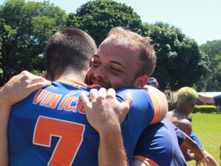 Com brilho de veterano e gol solitário, Educa vence a Fisio e é campeã do futebol