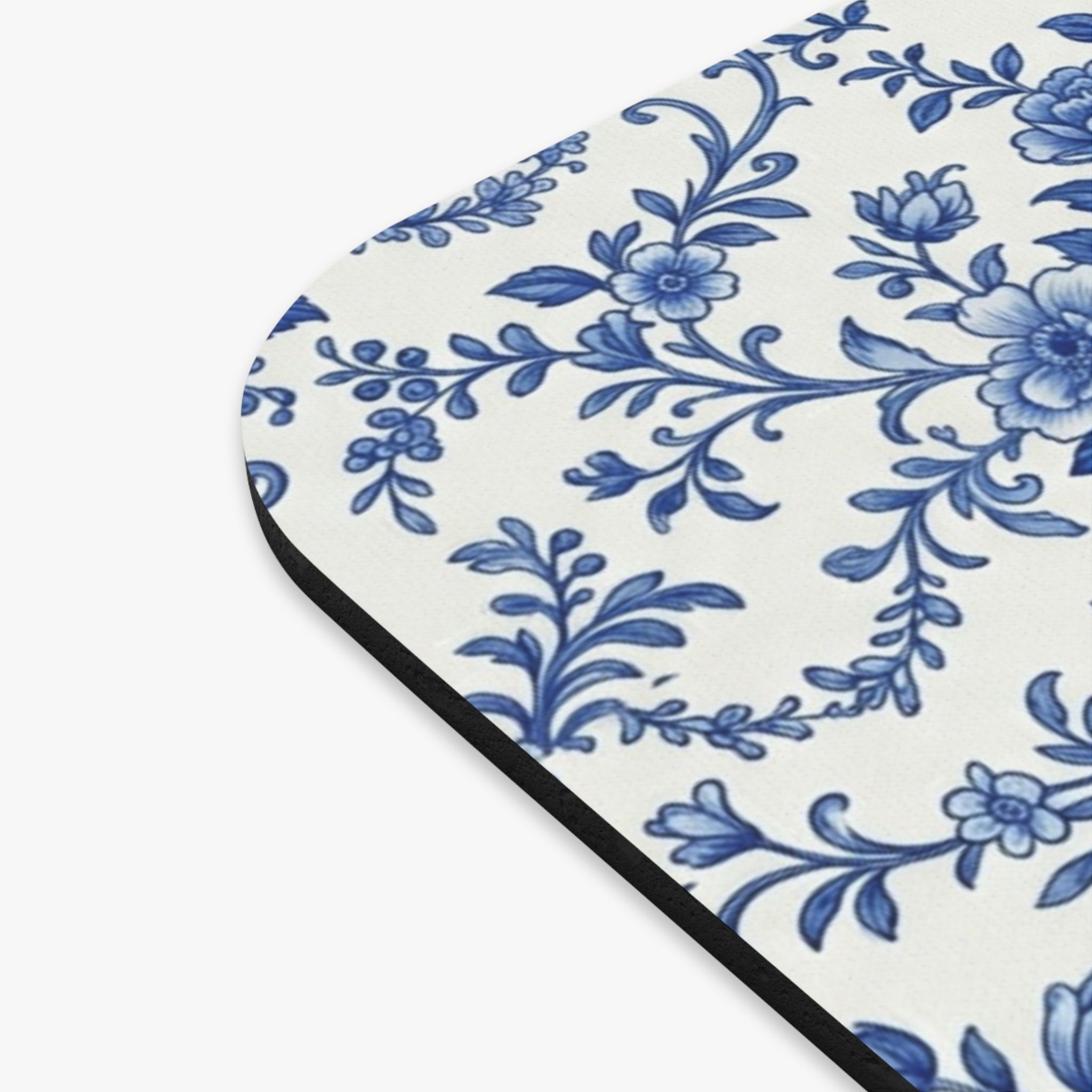 Blue Floral Vintage Mouse Pad — Elegant Delft-Inspired Desk Mat
