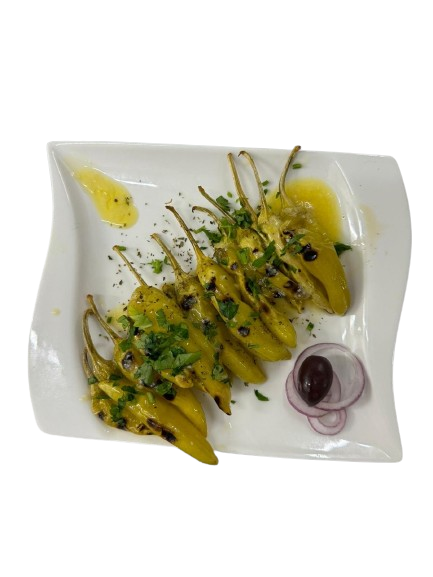 Griechische Spezialität Pommes Fleisch Salat Reis Hellas Lunestedt