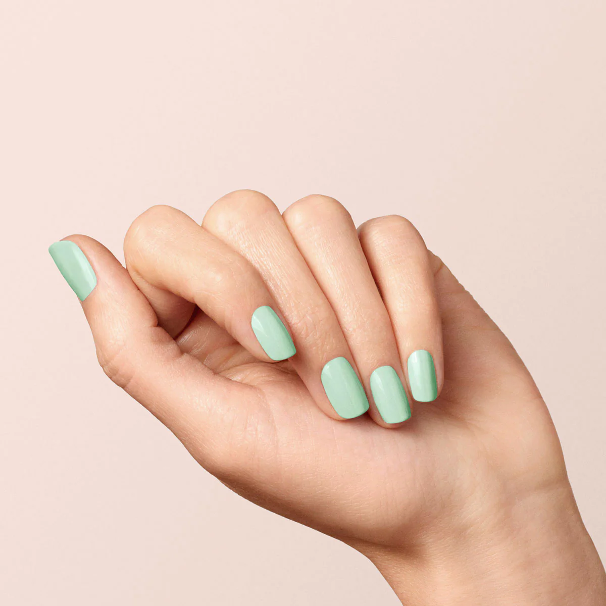 pastel-mint-nail-color
