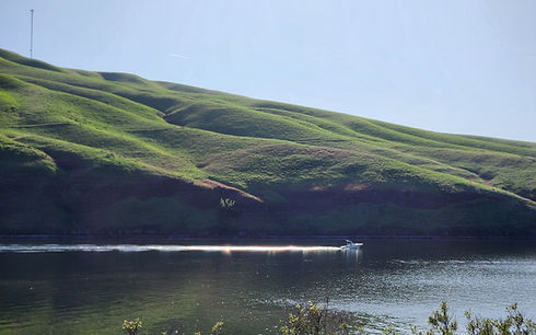 Boat on Snake River.jpg