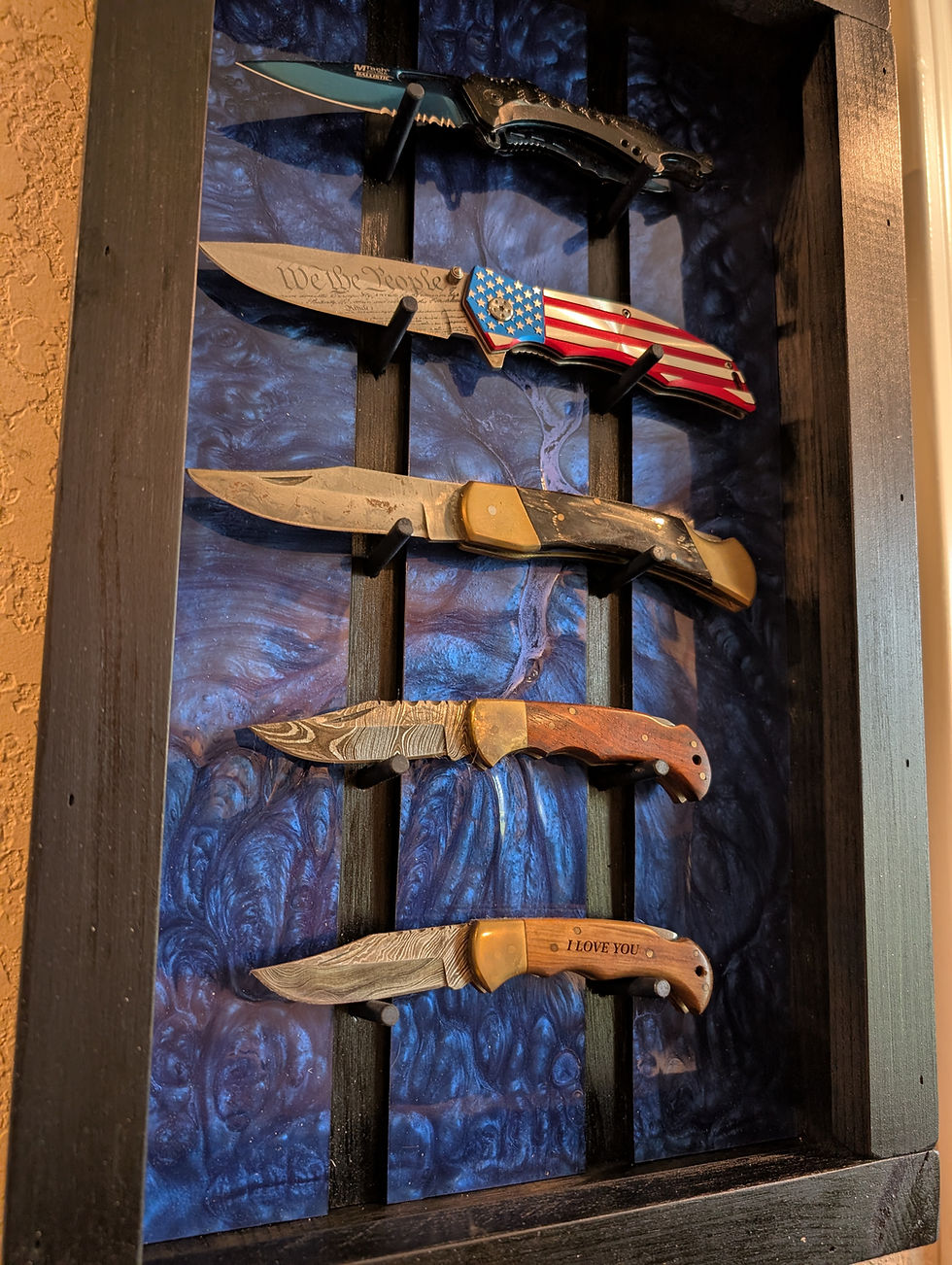 Thumbnail: Rustic Pine & Blue Diamond Epoxy Pearl 5 Knife Rack: Open Shadow Box Case