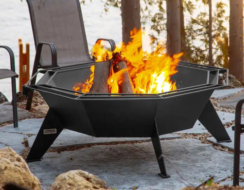 4-Octagonal-Cottager-Fire-Pit-810x630-1.webp