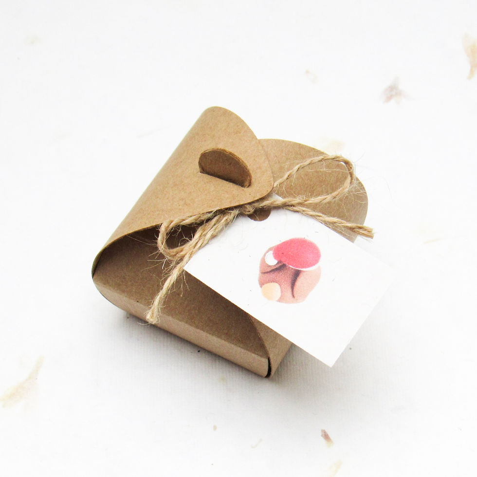Thumbnail: Recycled-card gift box with festive tag