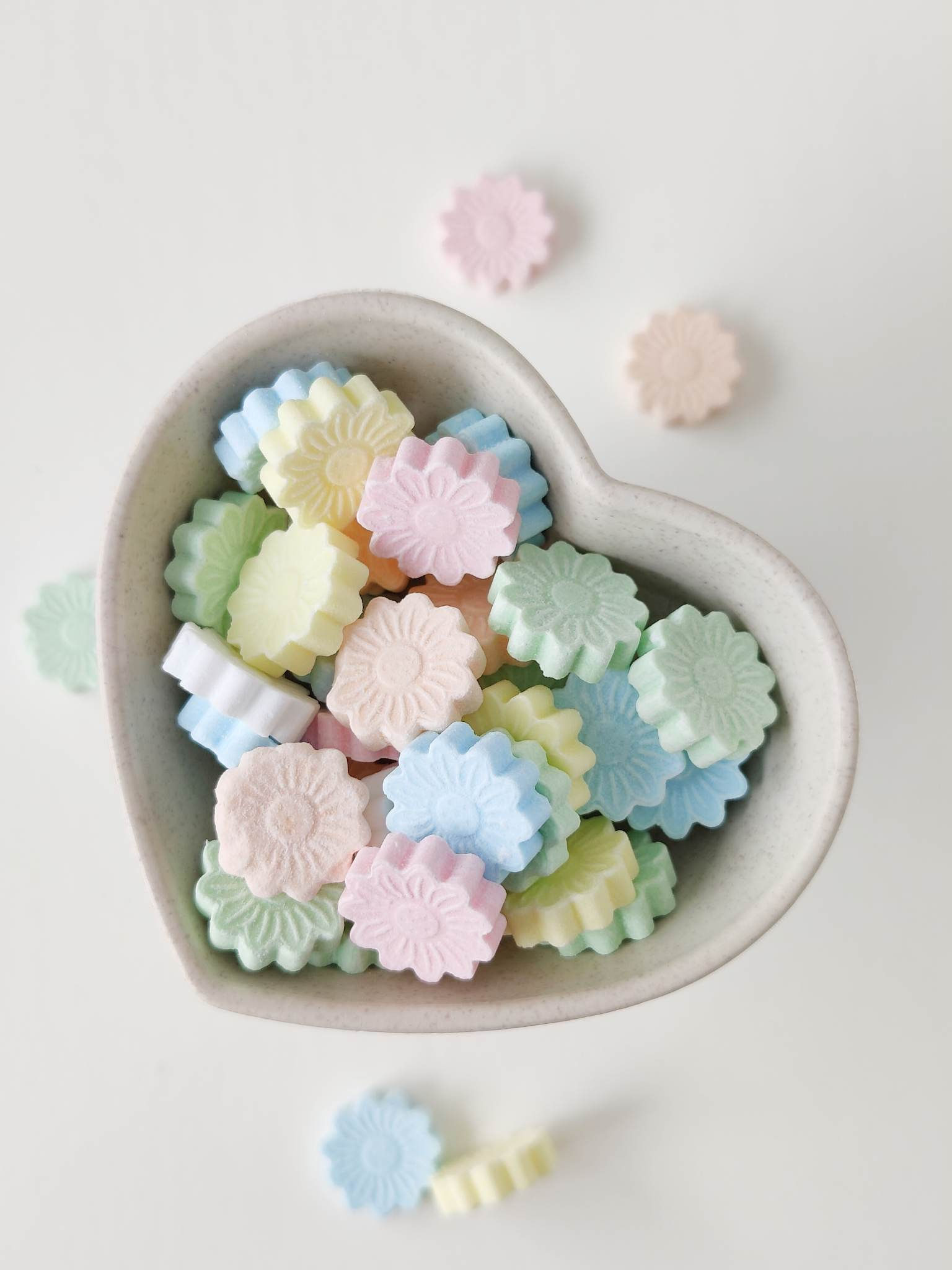 Pastel Daisy Flowers, Sprinkles Candy Shapes 60g