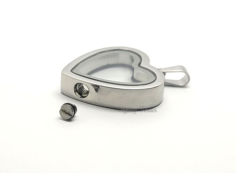 Thumbnail: Clear Glass Heart Cremation Urn Ashes Necklace