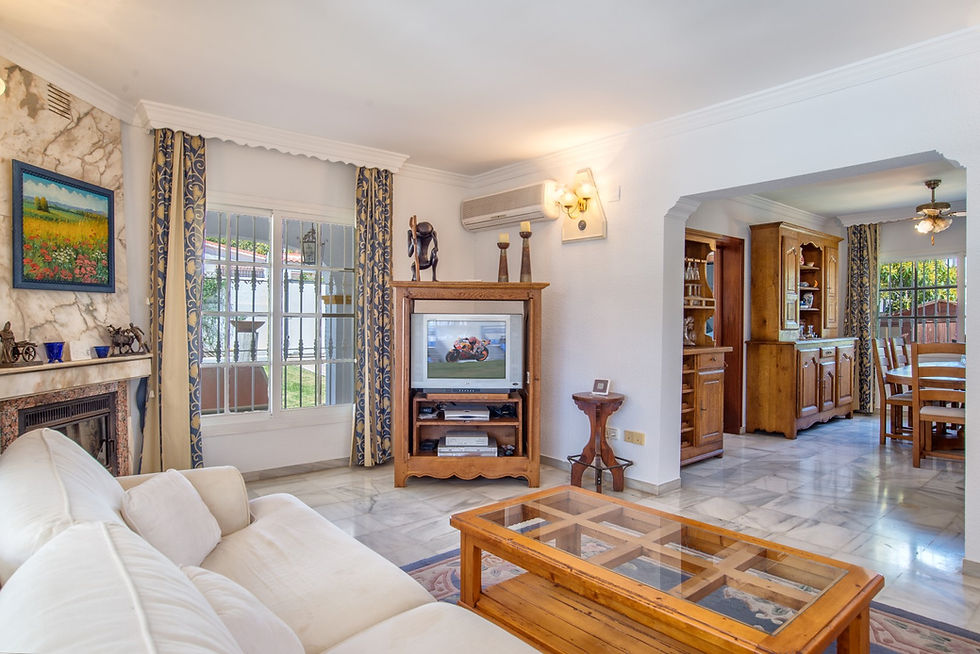 5 - Livingroom