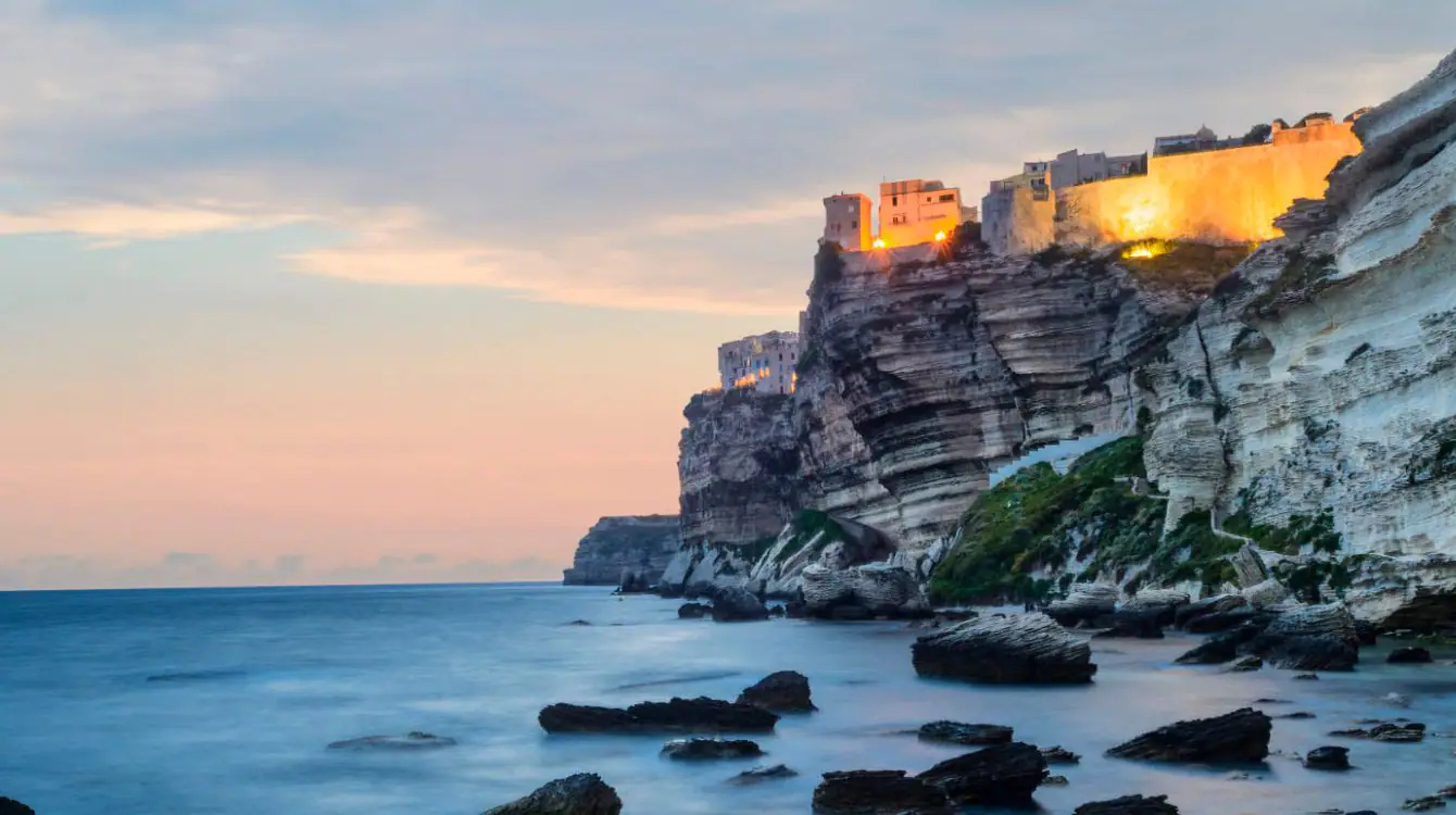 bonifacio-france.jpg.image.1340.750.high.webp