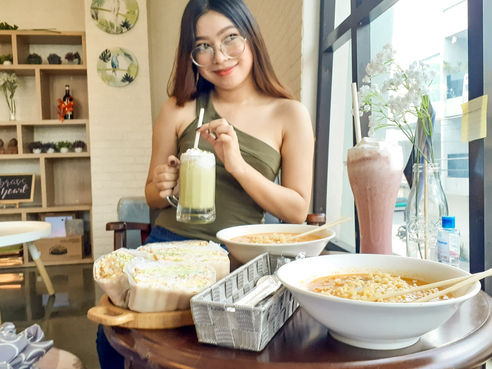 Coffee & Clothes: What To Wear in Your Next Cafe Adventure