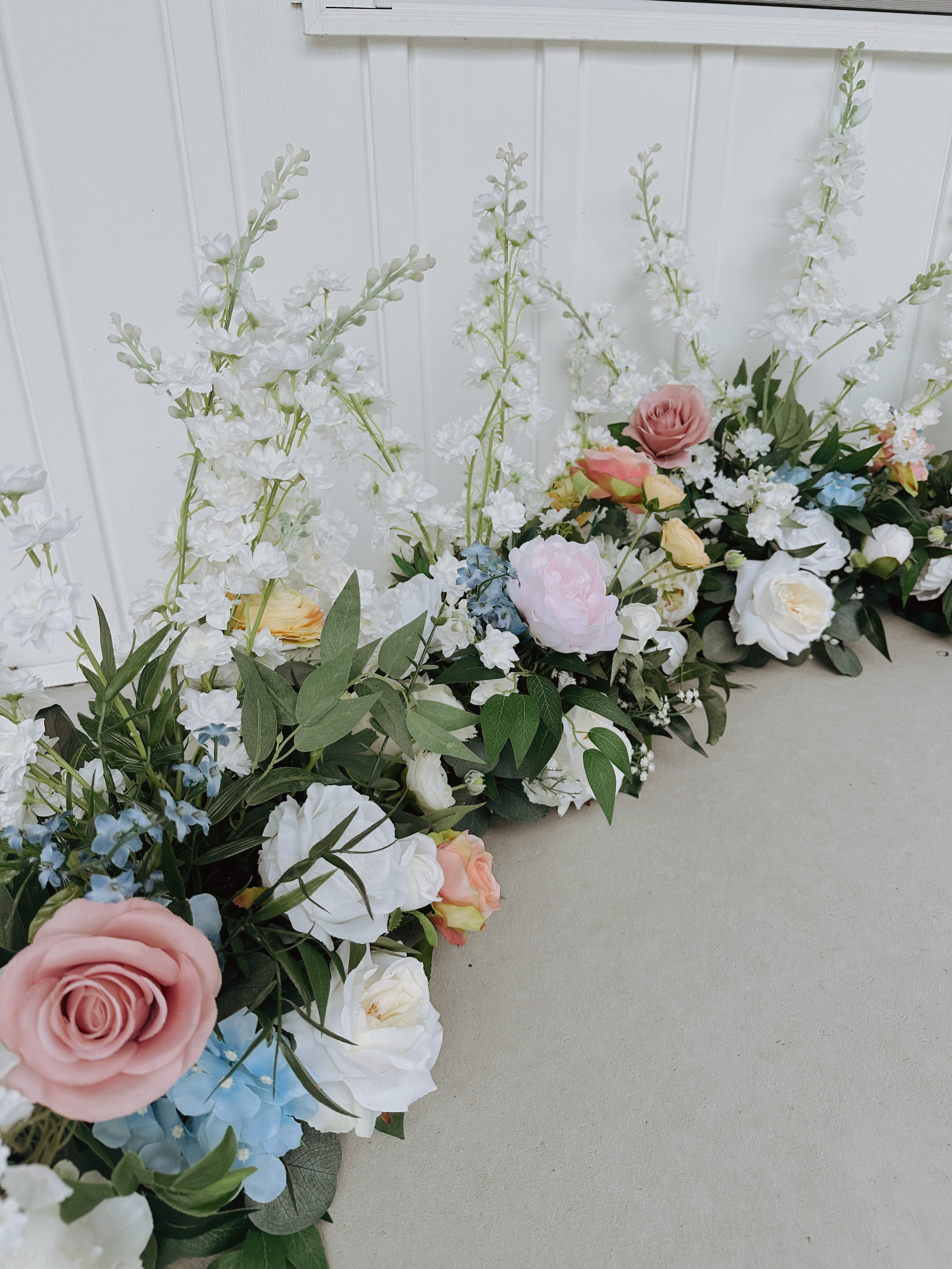 Multicolor garden ground arrangements 
