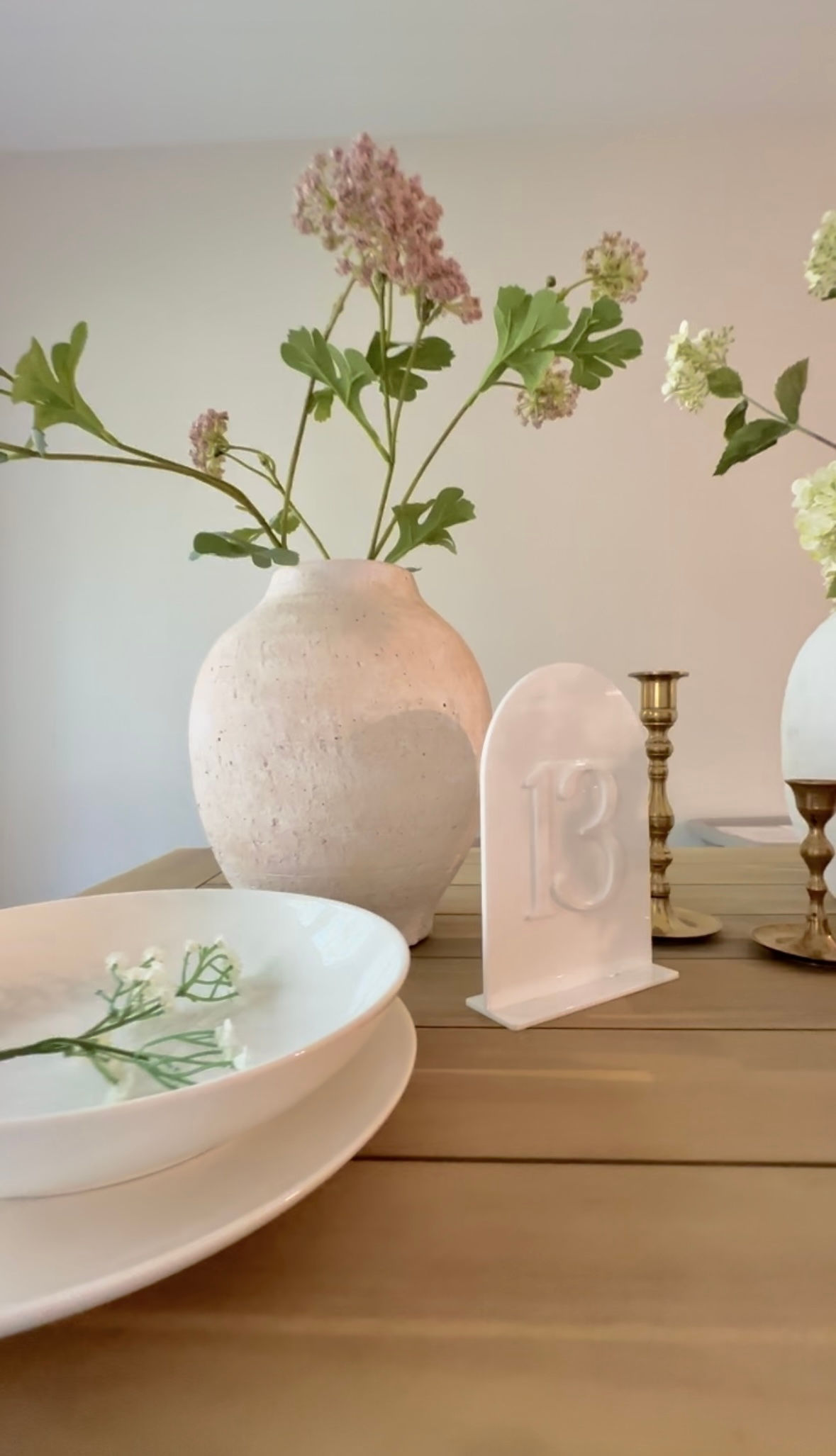 White arch table numbers 1-25