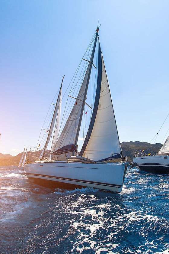 Yachts de luxe à voile