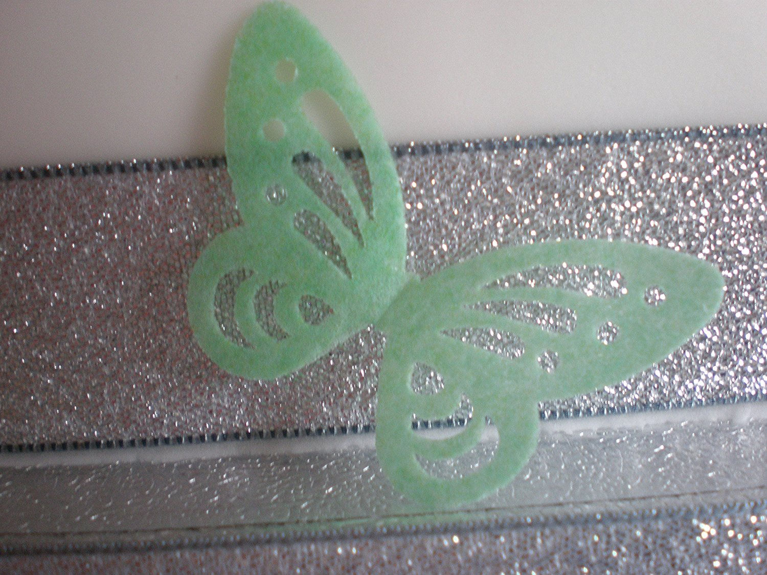 24 Pre-Cut Skeleton GREEN Butterflies Thin Edible Wafer Paper