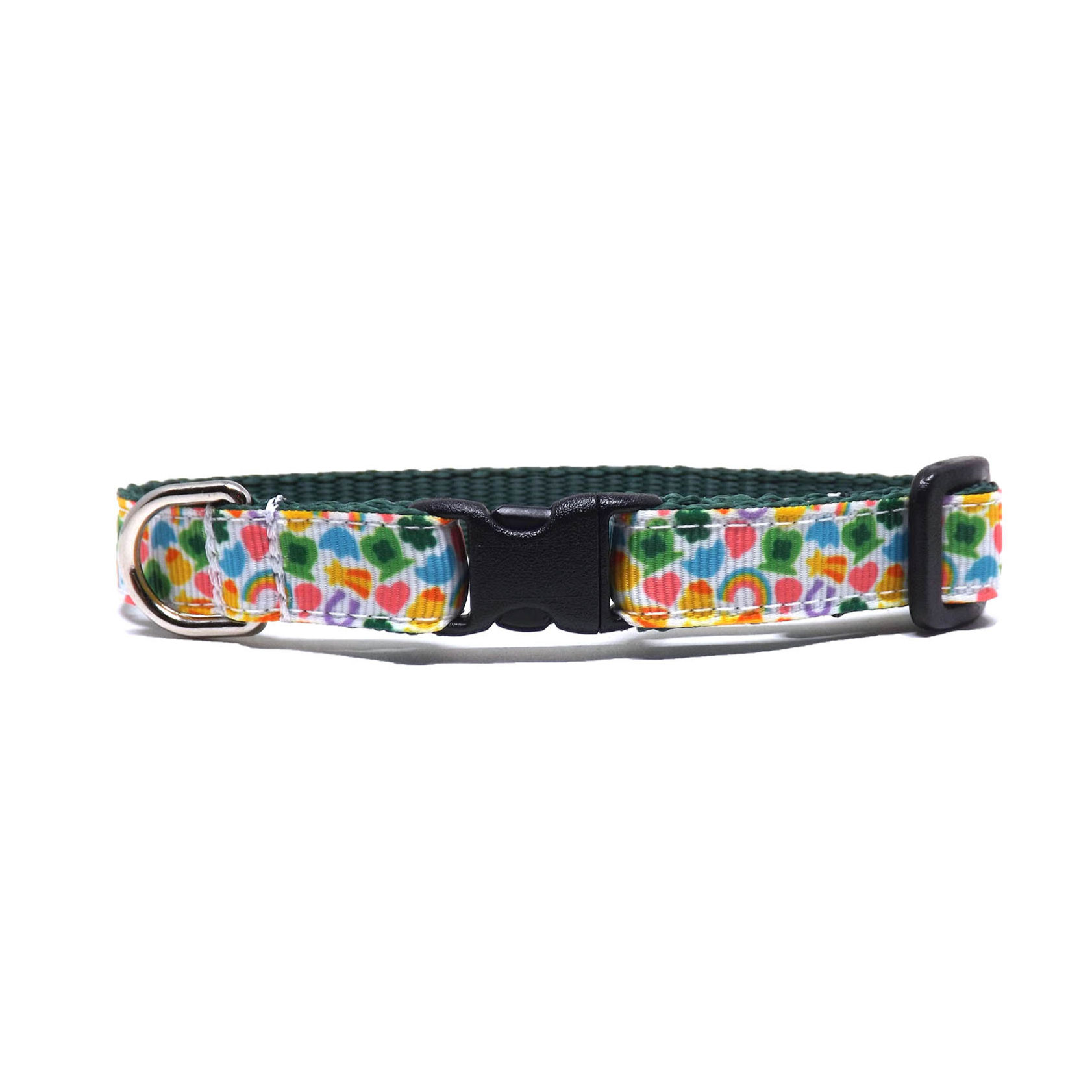 cat collar with luck icons, like pots of gold, rainbows and horseshoes, front view