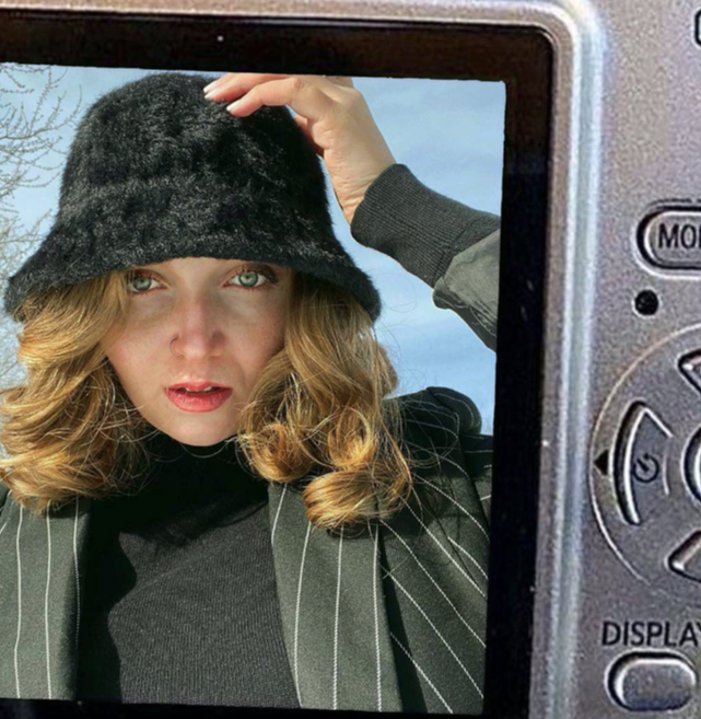 graphic designer, Christa Camp of Daydream and Listen podcast